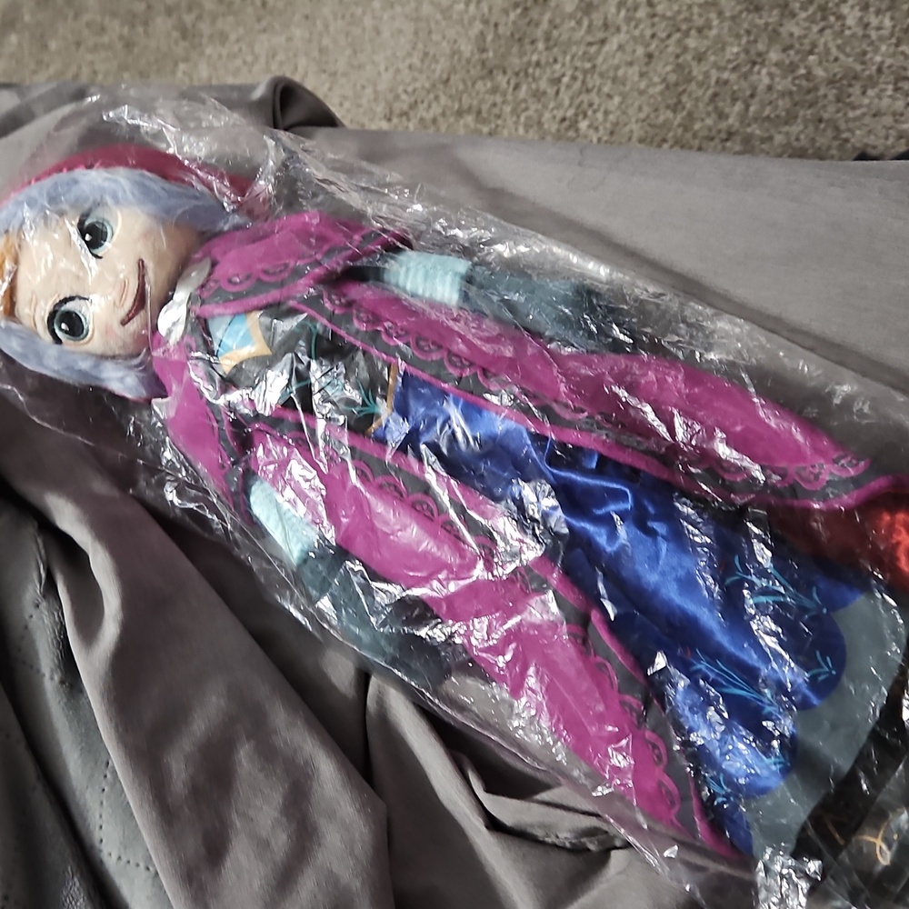 Anna Plush Frozen